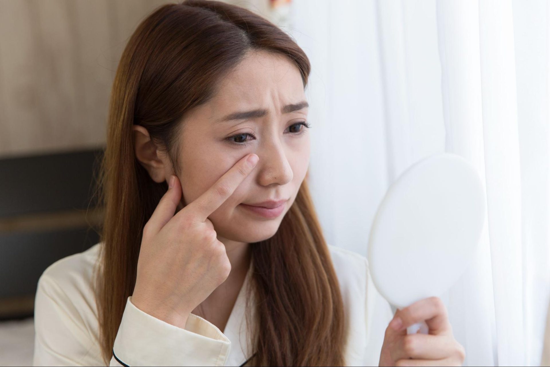 หน้าหย่อนคล้อย เกิดจากอะไร
